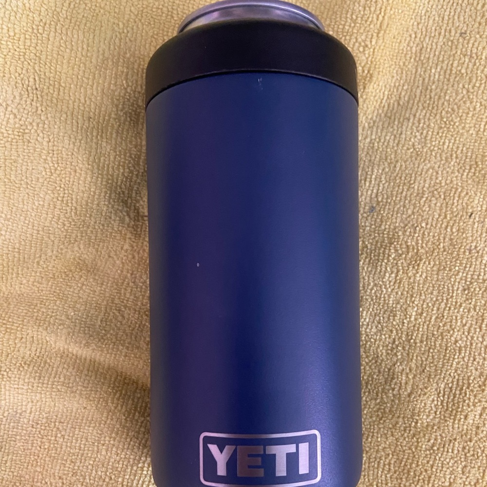 Yeti 16oz tall colster
